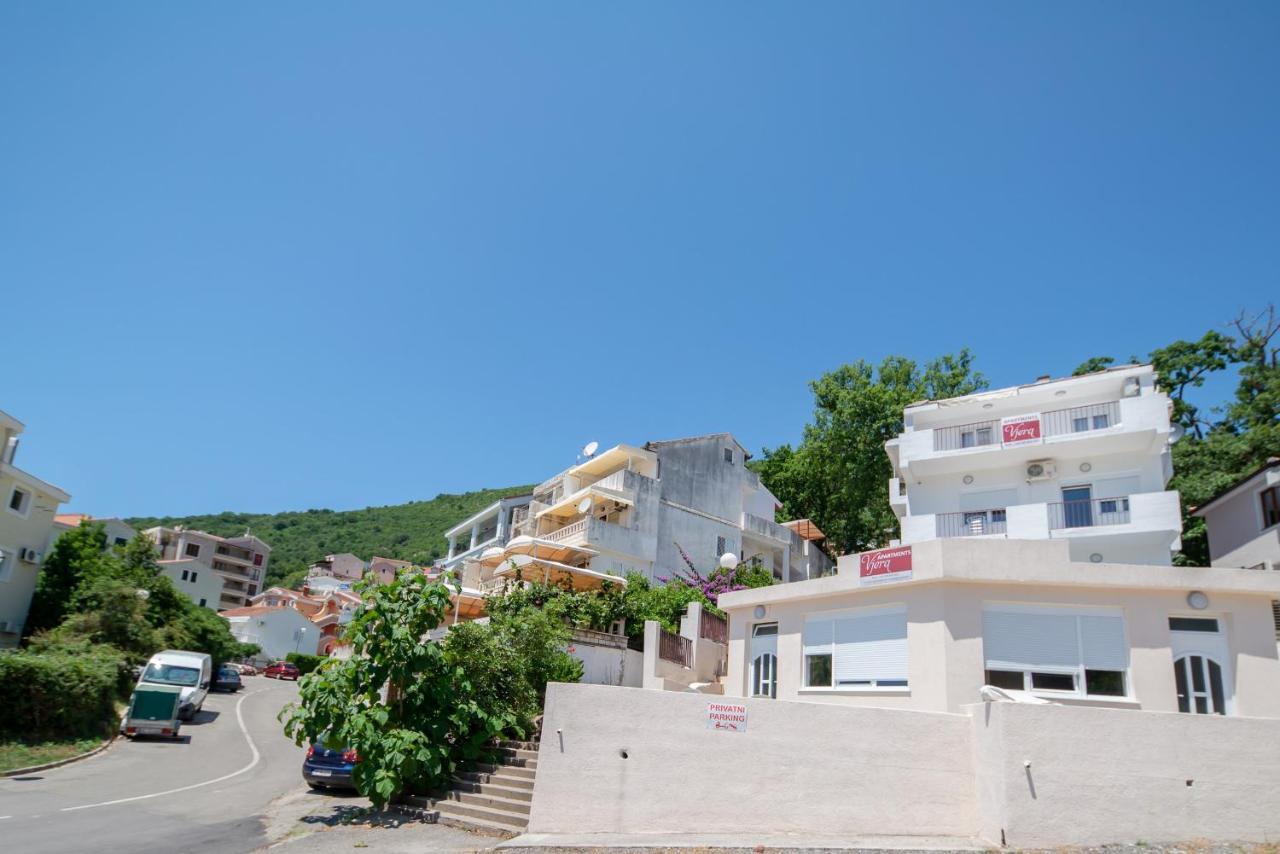Apartments Vjera Petrovac Екстериор снимка