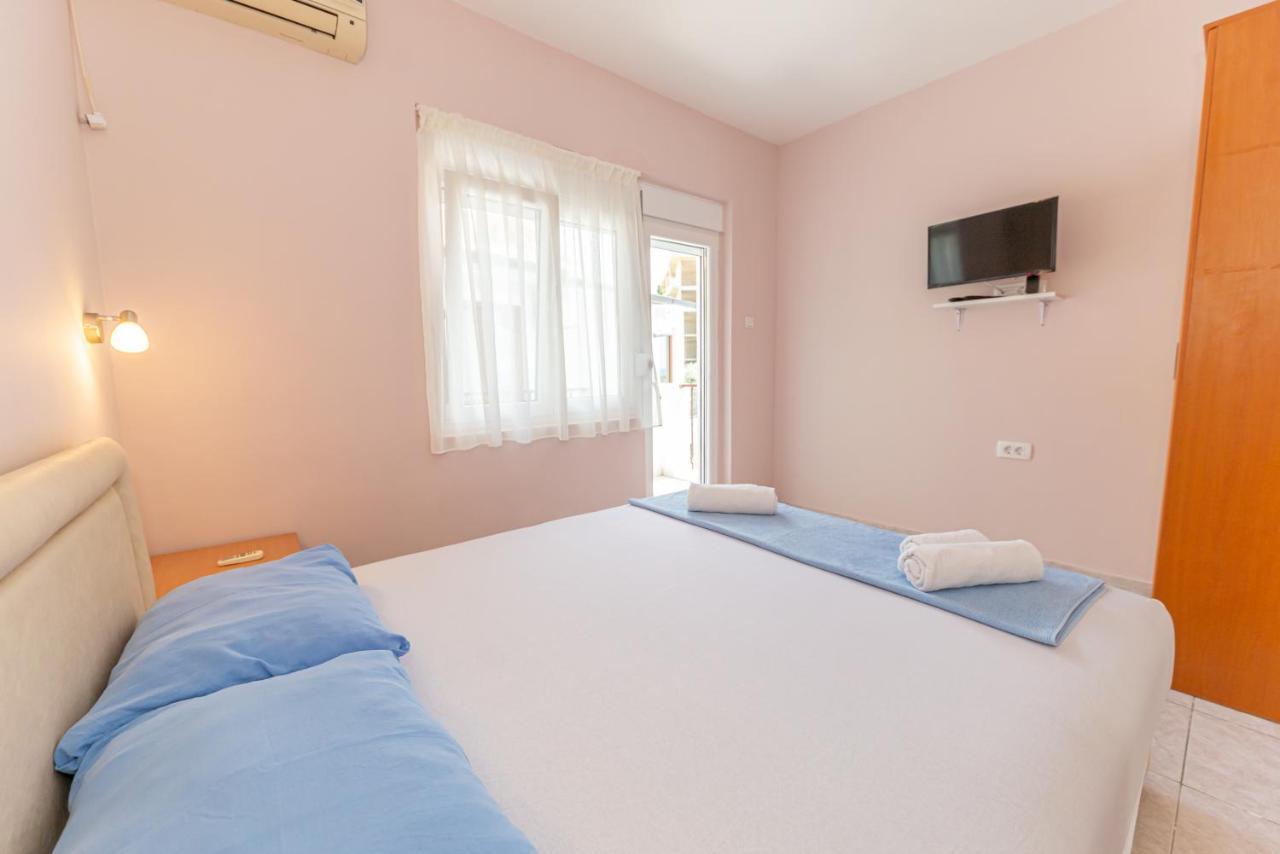 Apartments Vjera Petrovac Екстериор снимка