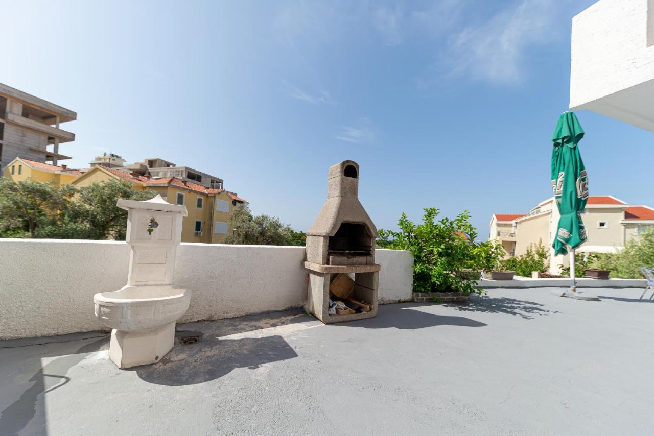 Apartments Vjera Petrovac Екстериор снимка