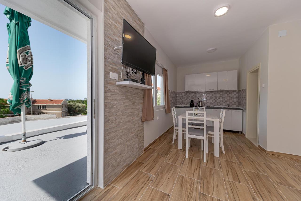 Apartments Vjera Petrovac Екстериор снимка