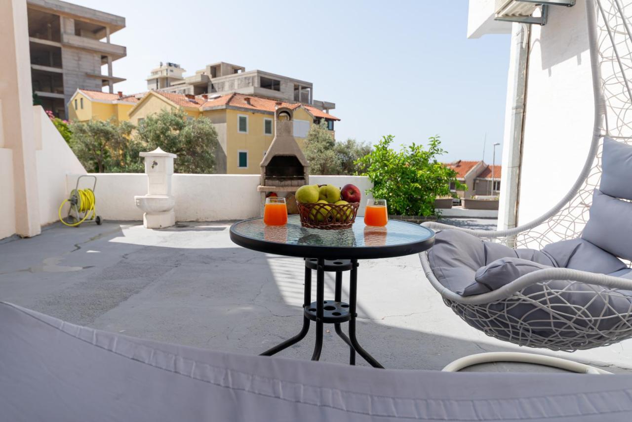 Apartments Vjera Petrovac Екстериор снимка