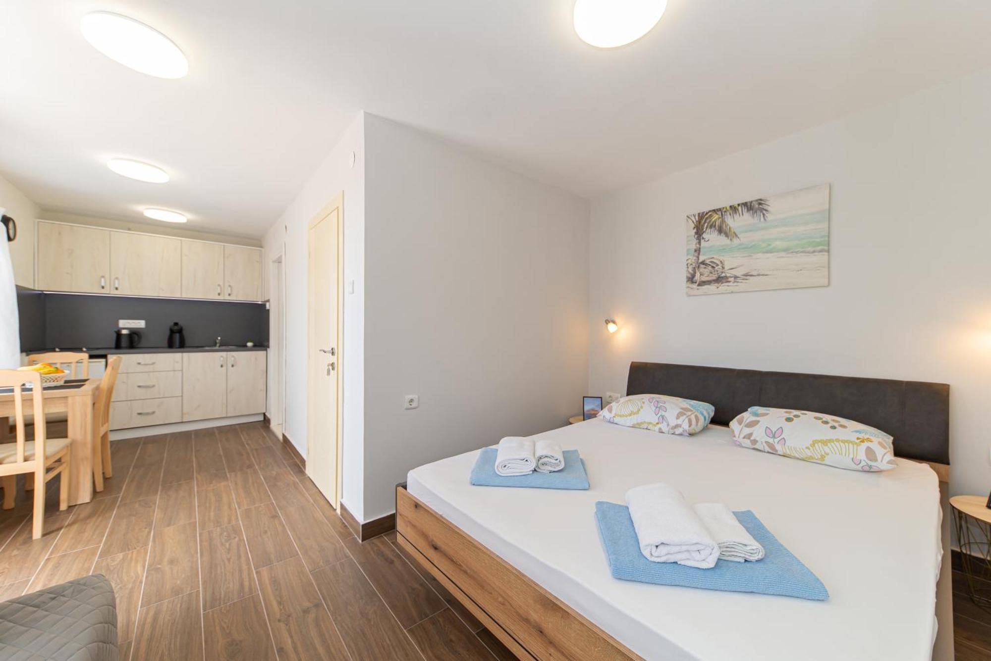 Apartments Vjera Petrovac Екстериор снимка
