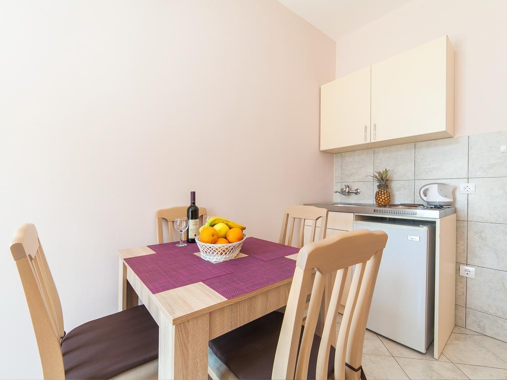 Apartments Vjera Petrovac Екстериор снимка