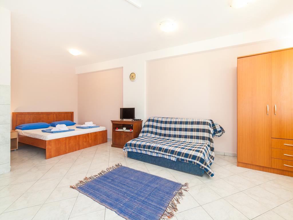 Apartments Vjera Petrovac Екстериор снимка