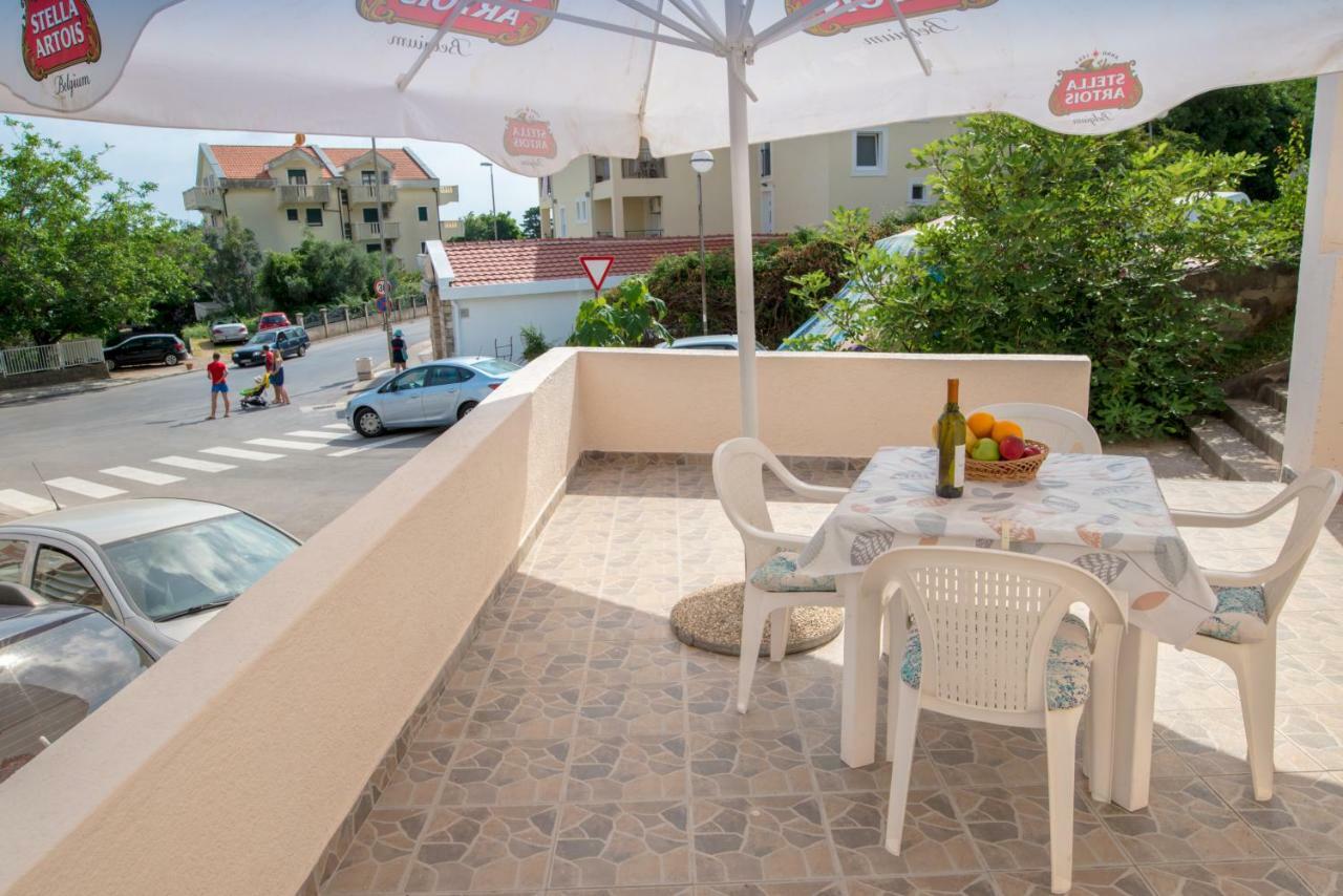 Apartments Vjera Petrovac Екстериор снимка